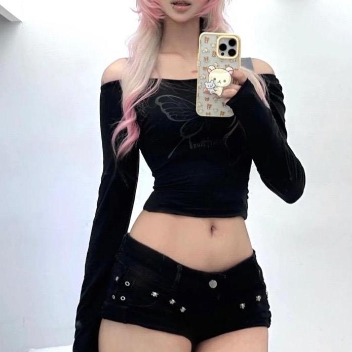 A4 - Quần đùi jean đính đinh tán cạp thấp short nữ đen denim cá tính cạp trễ form ngắn ôm body trendy Y2K dance nhảy