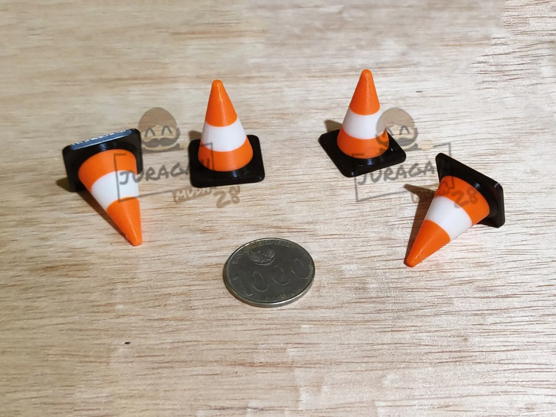 Maket Cone Jalan Raya Miniatur Diorama Kerucut Lalu Lintas 3 Warna