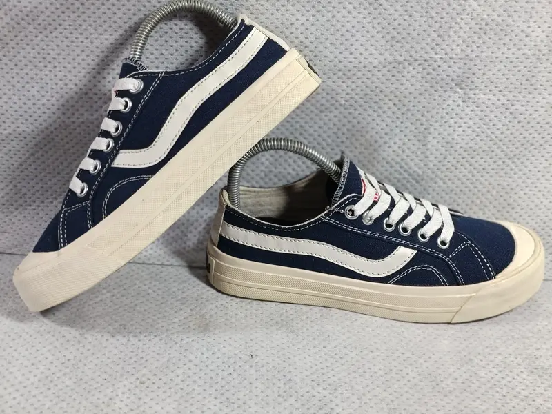 Sneakers Shoes Public Low Navy Canvas Sepatu Pria Perempuan Canvas 1