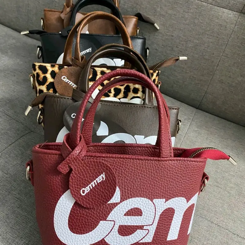 Cemmery - Túi Xách Siêu Xinh Siêu Đẹp Siêu Dễ Thương Màu Nâu Logo Trong Suốt Cemey Chữ Trắng Sang Trọng Từ PNT_SHOP_8386 | BigBuy360 - bigbuy360.vn Cemmery - Túi Xách Siêu Xinh Siêu Đẹp Siêu Dễ Thương Màu Nâu Logo Trong Suốt Cemey Chữ Trắng Sang Trọng Từ PNT_SHOP_8386 | BigBuy360 - bigbuy360.vn
