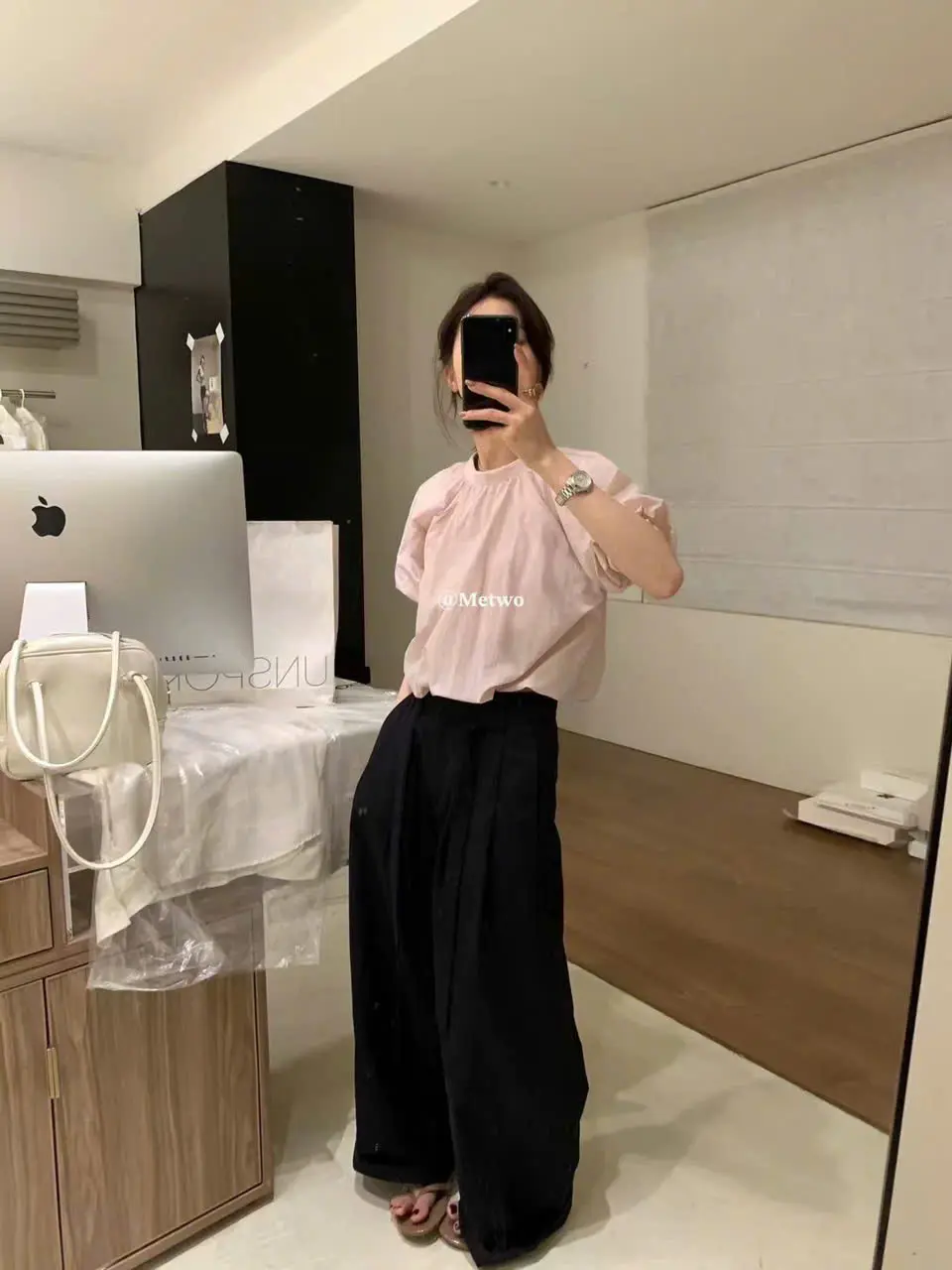 Áo kiểu dáng bồng cổ chun Miho House | BigBuy360 - bigbuy360.vn