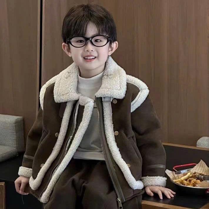   MẸ THÓC  Áo khoác da lộn full viền lông cừu cúc vàng hàng QCCC by KID CLOTHING 