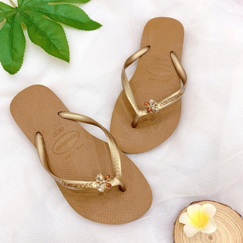 [SALE] Dép Havaianas Nữ Slim Gắn Kèm Charm Bướm Nhí - Từ Brazil - Cao su non tự nhiên, chống trơn trượt - Thu Hường Havai