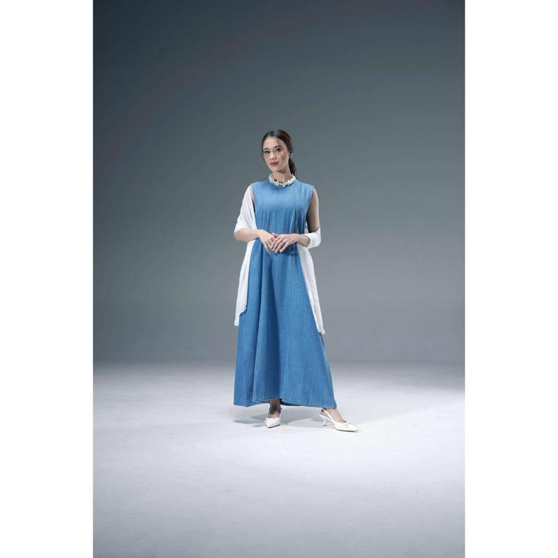 Nina Sleeveless Basic Dress 4
