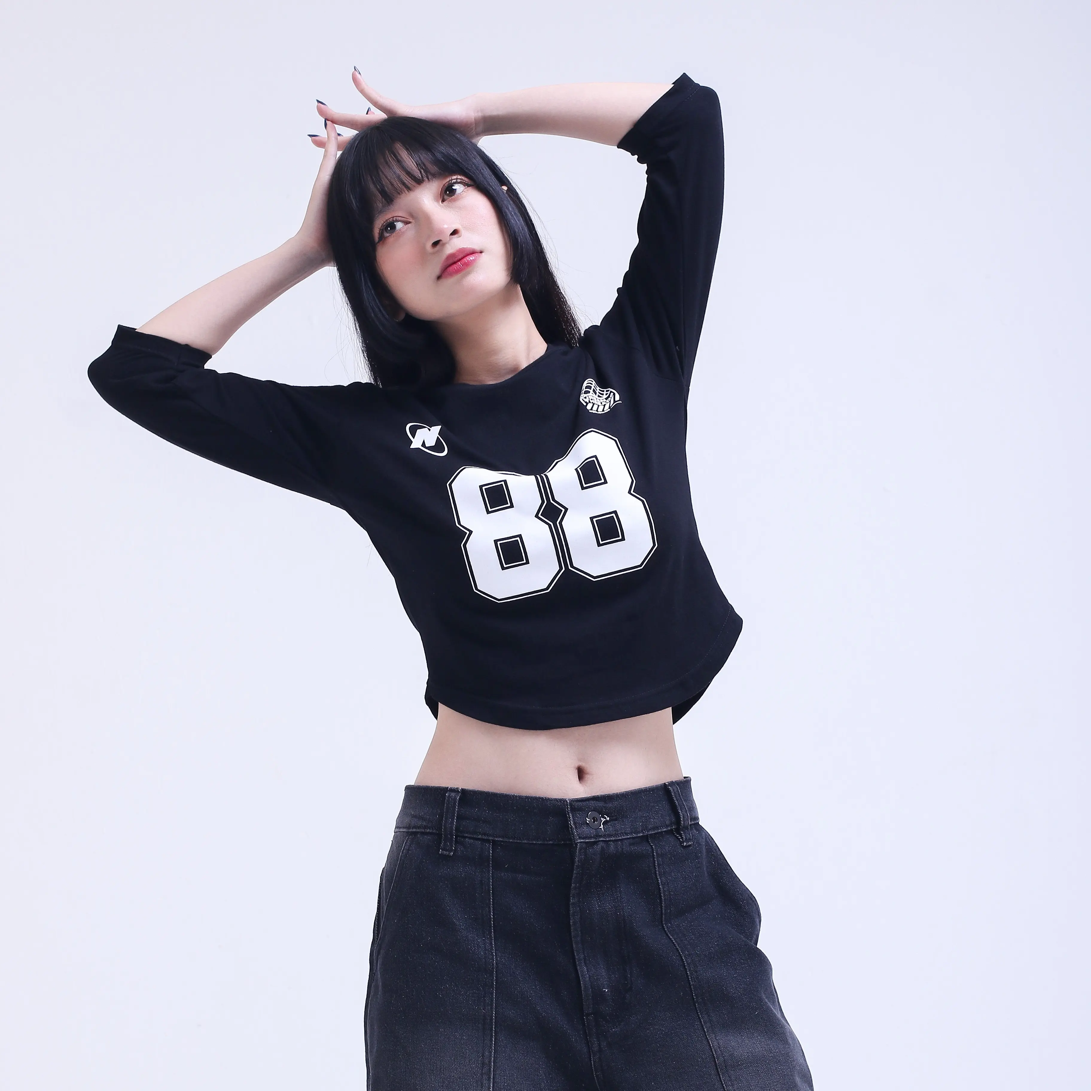 NOMOLU - Crop Top Tee Kaos Wanita Lengan 3/4 EIGHTY-EIGHT