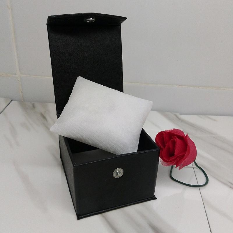 KOTAK JAM TANGAN PRIA DAN WANITA 4