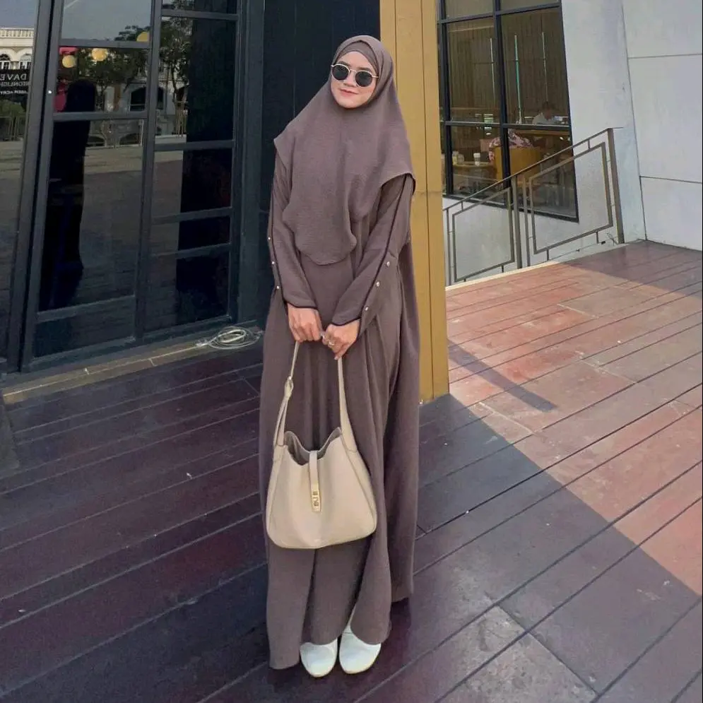 ABAYA UMAMI SET HIJAB ABAYA CRINKLE AIRFLOW ABAYA JUMBO ( FREE HIJAB DAN CIPUT)