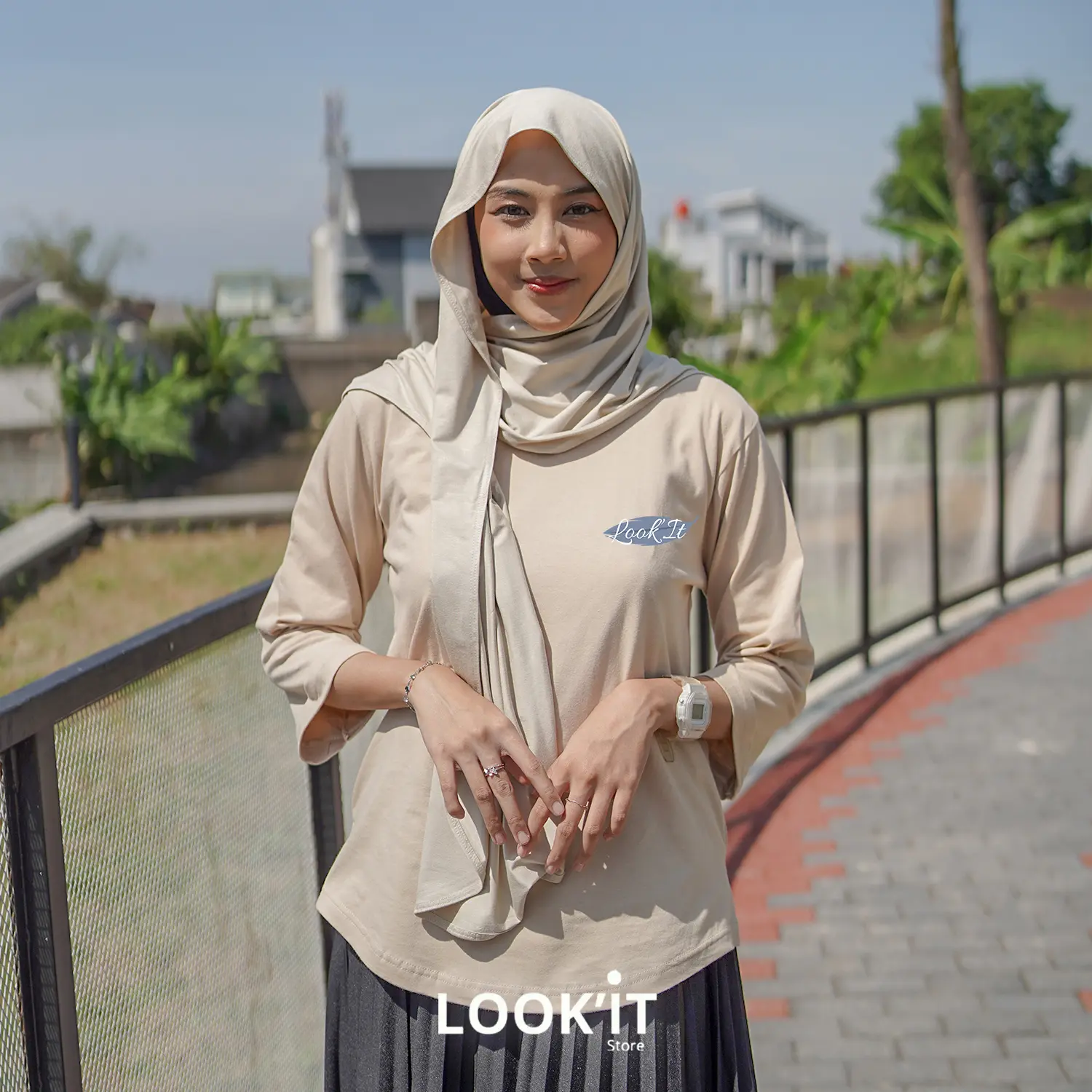 LOOKIT - Kaos Atasan Wanita Oversize Stik Balik Oval Lengan 7/8 Motif Lookit Leaf Cotton Combad 24s