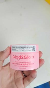 Product Review of GLAD2GLOW POMEGRANATE 5% NIACINAMIDE BRIGHTENING MOISTURIZER from E**🐣 0