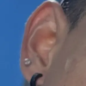 ANTING TEMPEL MAGNET JARUM TANGKAI TANPA TINDIK SIMPEL DAN ELEGAN TITANIUM ANTI KARAT PRIA DAN WANITA Earrings