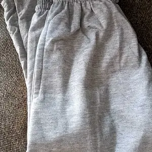 Celana Sweatpants baggy Loose Basic Fit Highwaist Oversize Casual Celana Gombrong Pria Wanita Bahan Nyaman Soft Lembut Dan Tebal