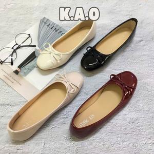 Giày Búp Bê Bệt Nơ Da Bóng Gót Giày Mũi Vuông Nhẹ Nhàng 2 Màu Đỏ Đen - Tiệm của KAO