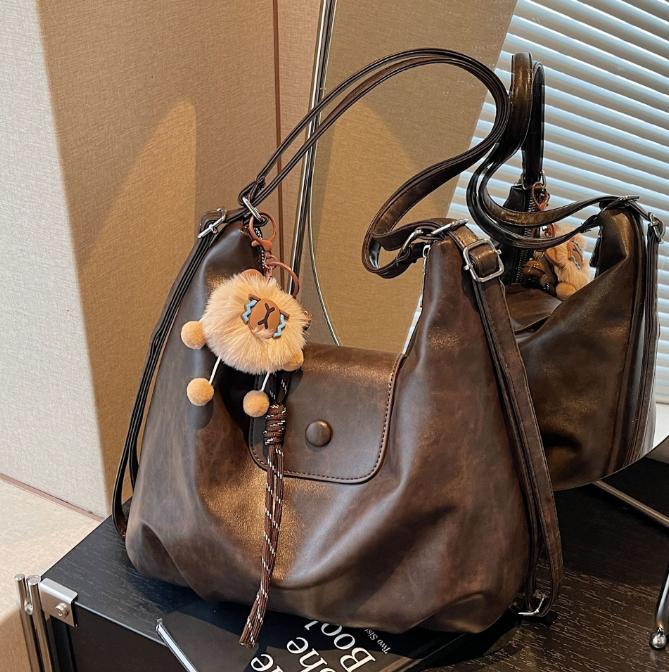 Tặng kèm móc Túi tote túi đeo vai phối cúc da trơn đeo balo thời trang BHOL68 009