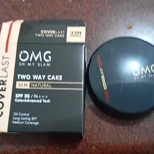 OMG Oh My Glam Coverlast Two Way Cake 12 g - Bedak Padat Kontrol Minyak Hingga 8 Jam