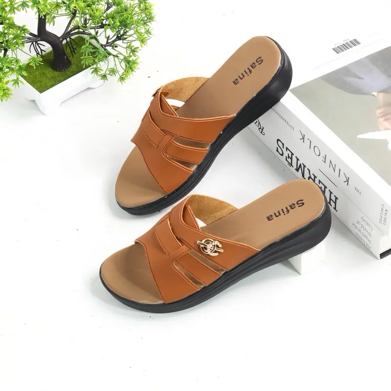 SAFINA Alicia Sandal Wanita Slip On / Selop Kekinian 2025 - Model Kembang Variasi Gesper Mini 6