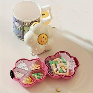 Caja de almacenamiento para medicamentos con flores, estilo Dopa, con separadores etiquetados y tapa; organizador portátil de plástico duradero; estuche de pastillas para viaje; soporte para cosméticos y joyas.