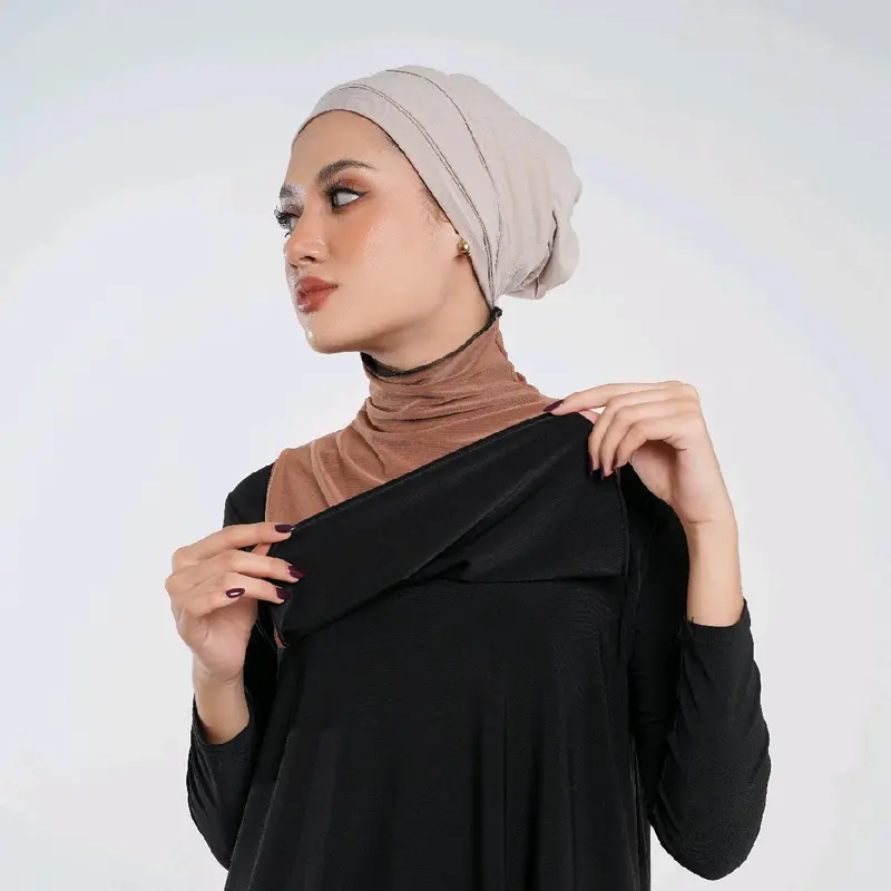 Manset Leher Premium Winonamodest - CAROLE TURTLENECK COLLAR. Penutup leher dua warna Elegan yang bisa dipakai bolak-balik. 0