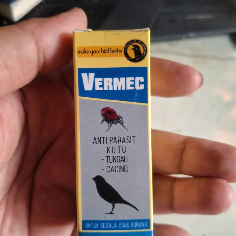 Vermec obat yang diformulasikan untuk mengatasi penyakit yang disebabkan oleh parasit seperti Tungau , Kutu dan Cacing yang menyerang burung 4