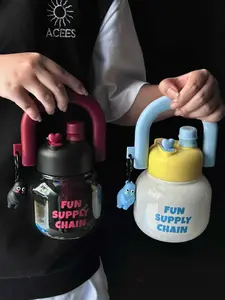 HG Botol Air Minum Bulat Aesthetic High Quality 800ml Bottles Sedotan Water Putih Kitchenware