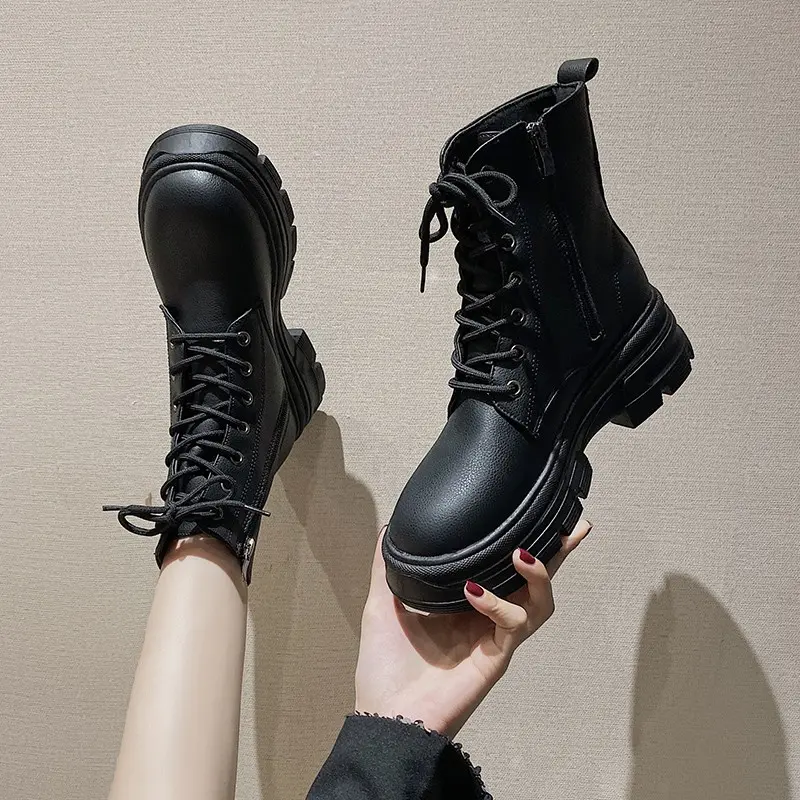 Boot Martin, JINxCHOY SHOES, Thời Trang, Cùng Phong Cách Với BLACKPINK, Buộc Dây, Đế Dày, Da PU, Thoáng Khí, Ấm Áp, Phong Cách Cơ Bản, Dành Cho Nữ, Chiều Dài Ngắn, SS24 GiàY Bốt Cổ Cao 2