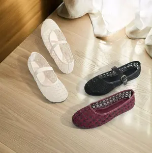 Pacific Flatshoes wanita sepatu wanita motif transparan NB55G