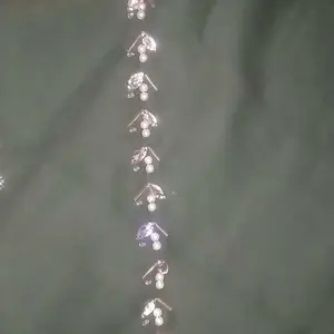 Elviza - Segiempat Payet Pearly Daun Polycotton - Segiempat 60+ Special Idul Fitri- Hijab Cantik payet daun Kondangan Plainsquare Nyaman Kerudung Simple