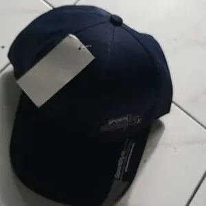 Topi Pria Wanita Murah Kualitas Premium/ Topi Sport Cap Outdoor Unisex Terbaru/ Topi Baseball Dewasa Keren/ Topi Distro Pria