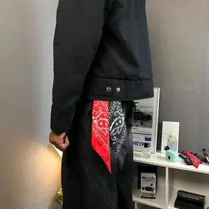 Gantungan Tas Charm Bag Keychain Bandana 50cm×50cm dengan Carabinner Ring dan Stiker Tersedia Berbagai Warna untuk Tas dan Celana