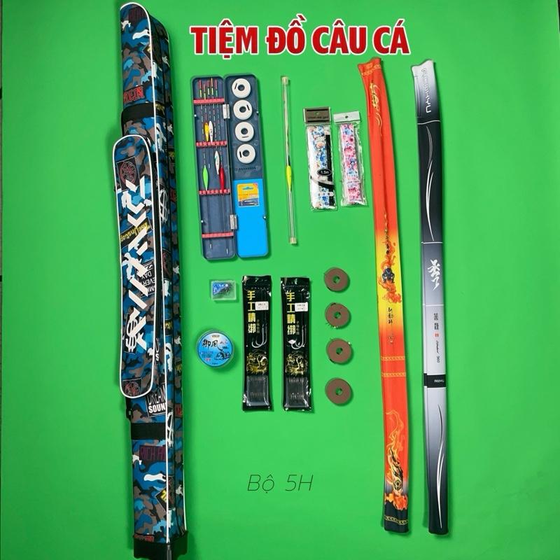  Bộ combo cần câu cá đầy đủ - Bộ 2 cần câu 5H size tuỳ chọn - Bao cần - 2 thẻo - 2 cuốn cần - 1 cuộn cước - Trục nâu 4 cái - 5 phao ngày 1 phao điện kèm hộp. 