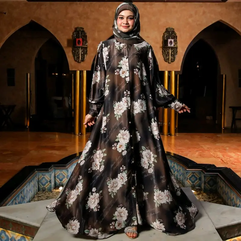 Gamis Set Hijab Monogram Fashion Show ori  Shellasaukia 0