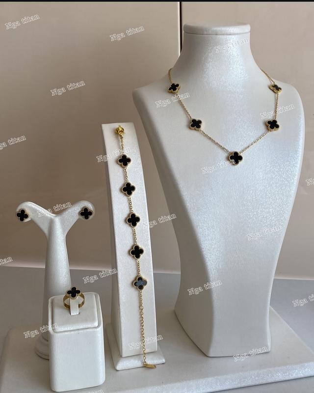 Cỏ 4 lá bộ 4 món dây 5 bông 0