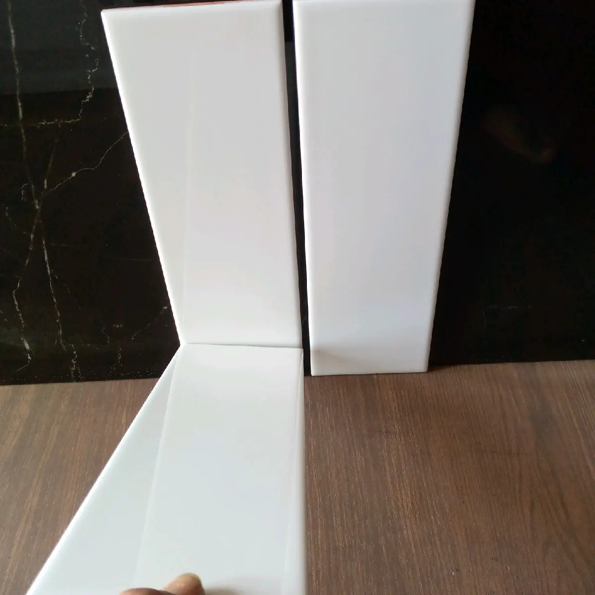 KRAMIK PLIN PUTIH POLOS 10X30 SAK7A_001702SG23138