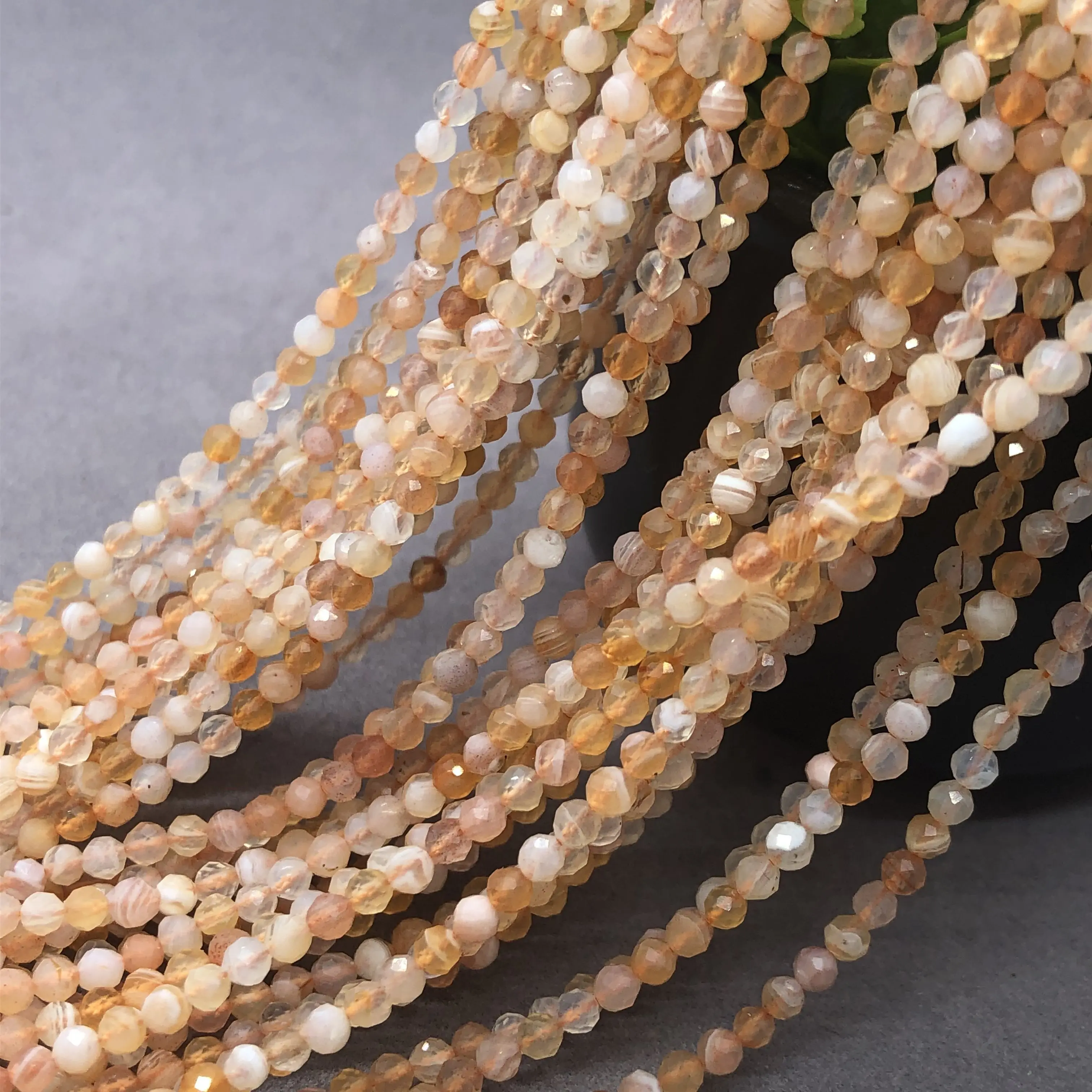 Hạt Mã Não Botswana Màu Vàng, Cắt Nhiều Mặt, Đá Tự Nhiên, Sáng Bóng, Có Kích Thước 2 / 3 / 4Mm