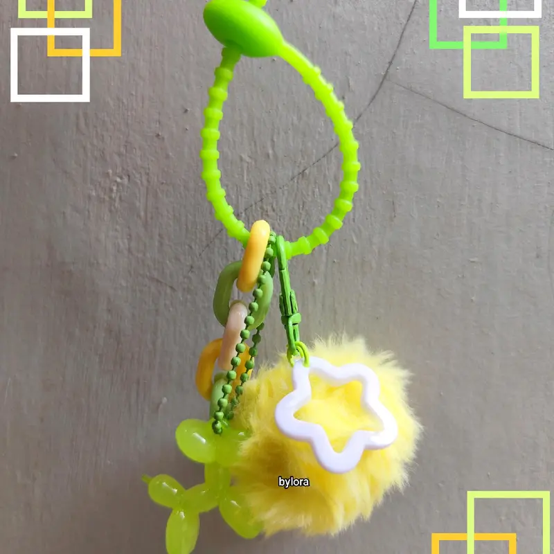 Bagcharm Pompom Bylora (Gantungan Tas Pompom) macrame bag 7