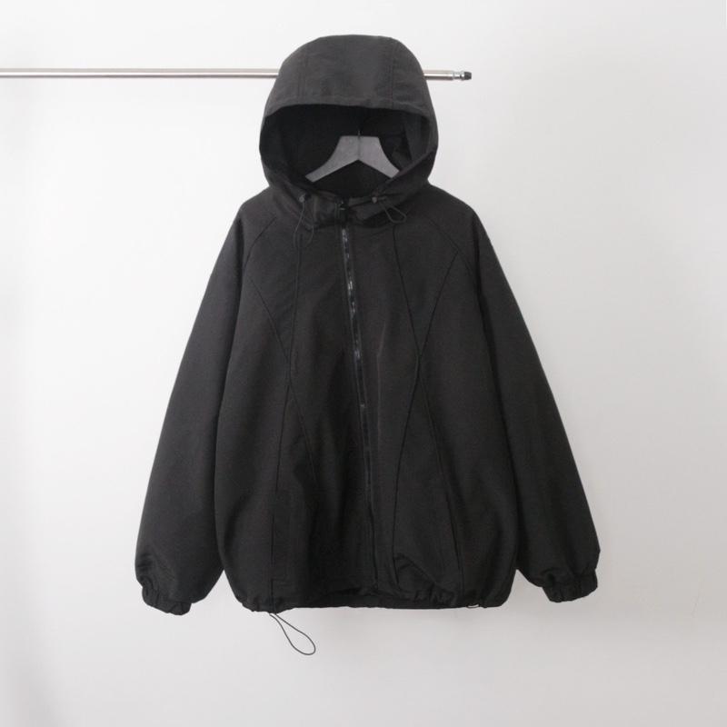 Áo khoác gió cổ cao mũ chùm lót nhung mix sọc all black KPis Clothes