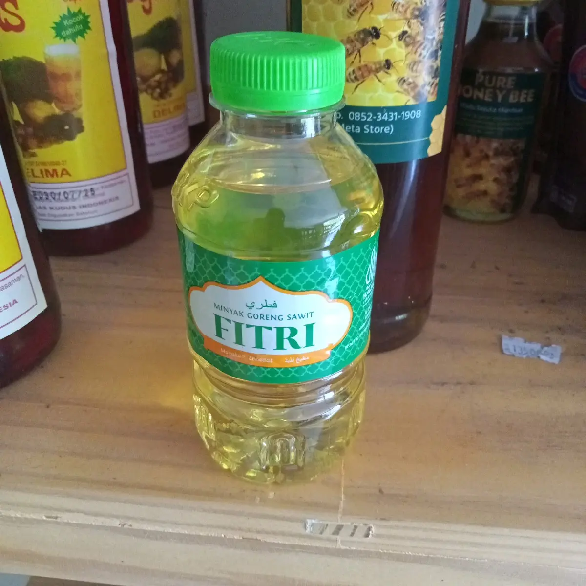 Minyak goreng sawit Fitri kemasan 200 ml Botol