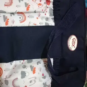 Tas Bayi Besar Multifungsi Saku Karakter Tas Besar Slempang