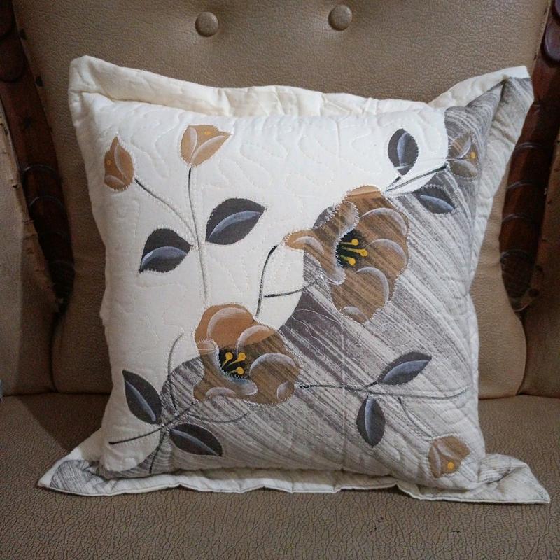 SET SARUNG BANTAL SOFA COKLAT uk.40x40/ uk.45×45 ,isi 5 sarung bantal + 1 taplak meja 2
