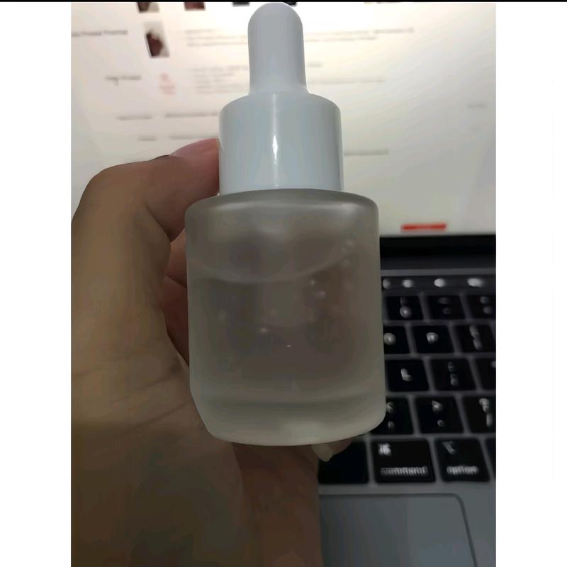 SERUM GLOWING-MENJADIKAN KULIT SEMAKIN GLOWING DAN KENYAL-MENCERAHKAN KULIT WAJAH-MENJAGA KELEMBAPAN KULIT WAJAH 1