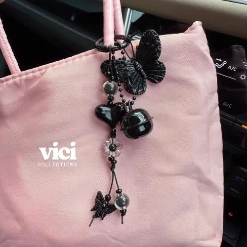 Gantungan Tas Black Series Bag Charm Gantungan Kunci Kupu Ganci Manik Hitam G42