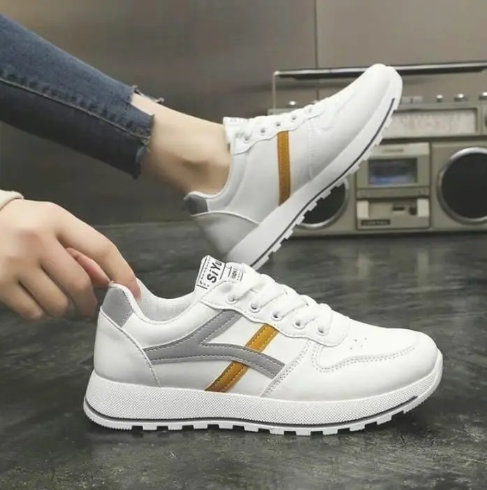 Alessha. Sepatu Sneakers Wanita Revila/Sepatu Sneakers Terbaru Terlaris