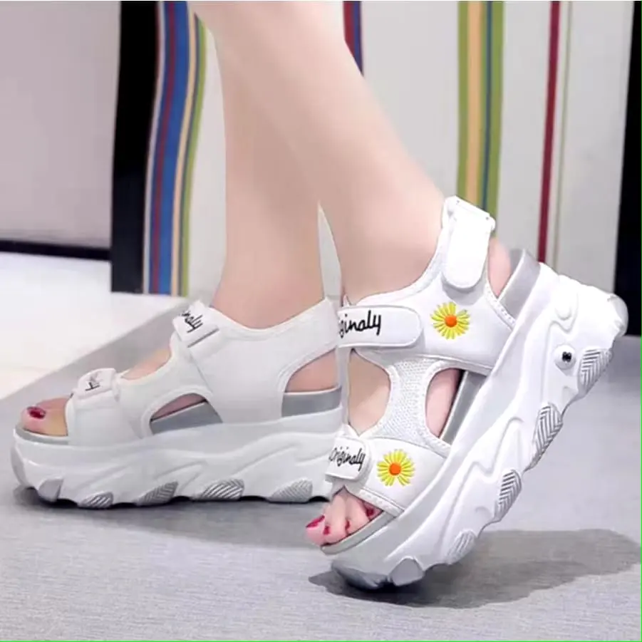 Sandal Anak dan Dewasa Perempuan Sandal Fashion Sandal Terbaru Sandal Terkini Terkeren Sandal Motif Bunga Sandal Prepet Belakang