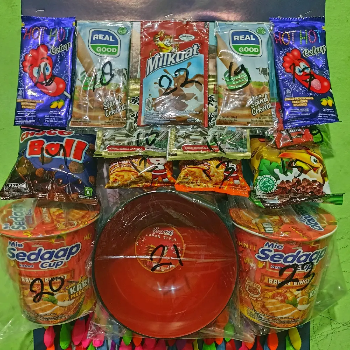 cabutan balon berhadiah isi 100pcs.SCM pop mie