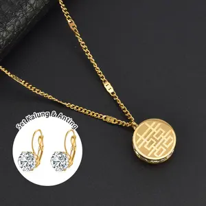 Kalung Titanium Keberuntungan Liontin Wanita Pengubah Nasib Desain Koin Ganda Bahan Hipoalergenik Tidak Pudar Elegan Klasik Kalung Serbaguna Full Permata Kulit