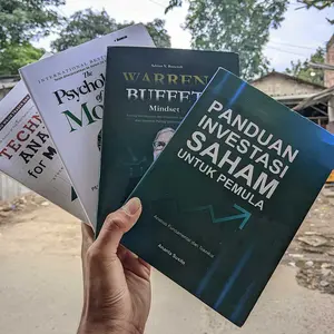 PAKET 4 BUKU BESTSELLER The Psychology Of Money + Panduan Investasi Saham Untuk Pemula + Warren Buffet + Technical Analisys For Mega Profit