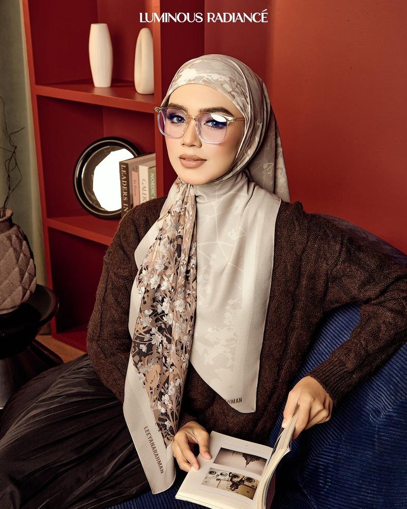 Product Introduction of Leeyana Rahman Luminous Radiance 17