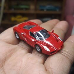 Kyosho 1:64 Ferrari Enzo GT Concept 2008 Rosso | Pressofuso Collezione 49F1 | Usato Buone Condizioni