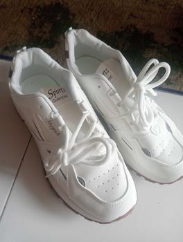 Product Review of RT Sora Shoes / Sepatu Wanita Sneakers / Sepatu Sport / Sepatu Fashion / Korean Style from m**a 1
