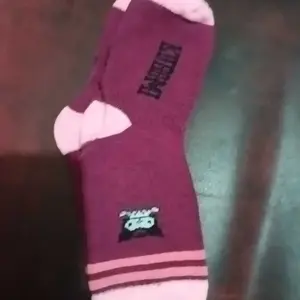 (3 pasang) Kaos Kaki Labubu dan kuromi Kaos Kaki Anak Labubu kuromi Kaos Kaki Perempuan Labubu kuromi Motif Warna Fashion