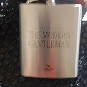 Botol Minum Wine Whiskey Hip Flask 7oz - F0212